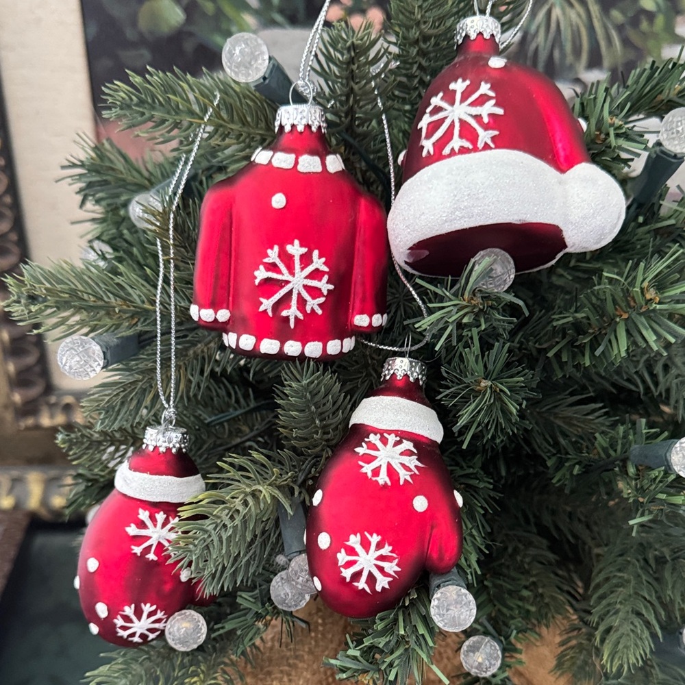 Set of 4 Red Glass Ornaments – Mittens, Sweater & Hat - Picture 1 of 4